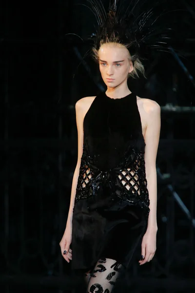 Look 1